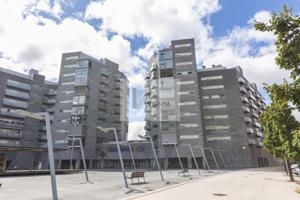 ESPECTACULAR PISO EN MENDEBALDEA – PLAZA JULIO ALTADILL, JUNTO AL CARREFOUR. photo 0
