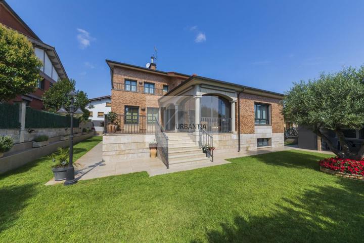ESPECTACULAR CHALET INDEPENDIENTE DE LUJO EN PATERNAIN – CENDEA DE CIZUR (NAVARRA) photo 0