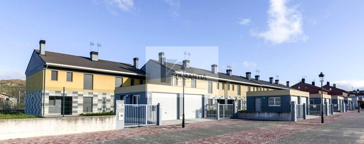 Ultimas viviendas en esquina -  Promoción Enériz photo 0
