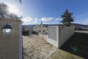 Chalet independiente en parcela de 572 m2 con piscina, en Villanueva de Lónguida (Navarra) photo 0