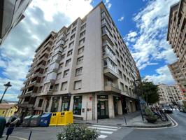 Local en venta en Portugalete de 425 m2 photo 0