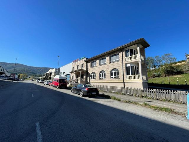 Piso en venta en Castro-Urdiales de 860 m2 photo 0