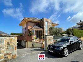 Casa - Chalet en venta en Castro-Urdiales de 372 m2 photo 0