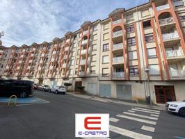 Piso en venta en Castro-Urdiales de 81 m2 photo 0