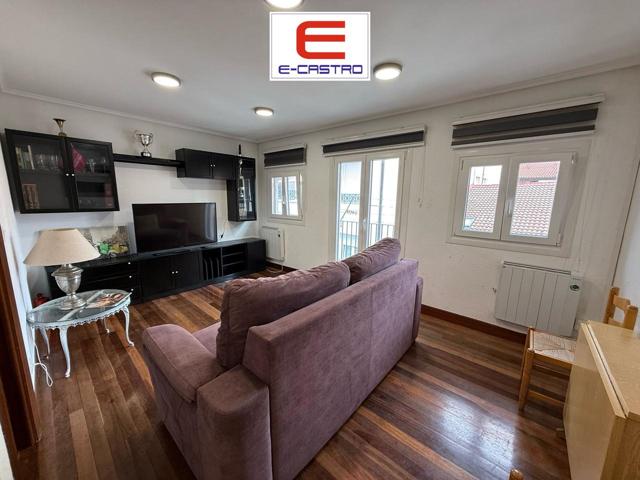 Piso en venta en Castro-Urdiales de 54 m2 photo 0