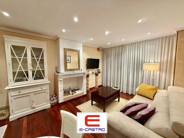 Piso en venta en Castro-Urdiales de 74 m2 photo 0