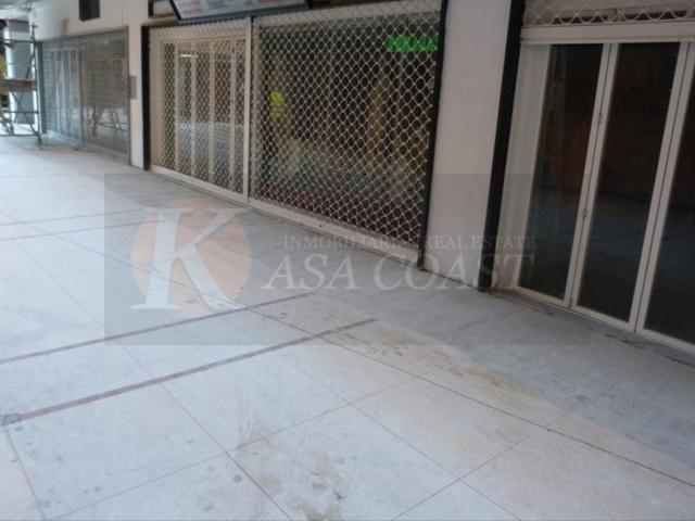 Local En venta en Fuengirola photo 0