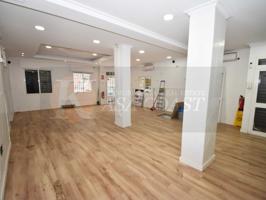 Local En venta en Fuengirola photo 0