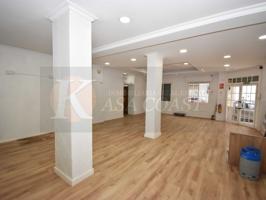 Local En venta en Fuengirola photo 0