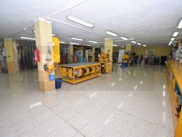 Local En venta en Mijas photo 0