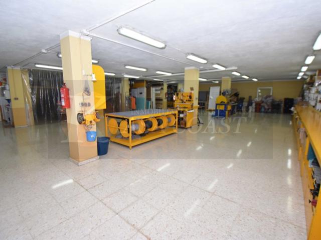 Local En venta en Mijas photo 0