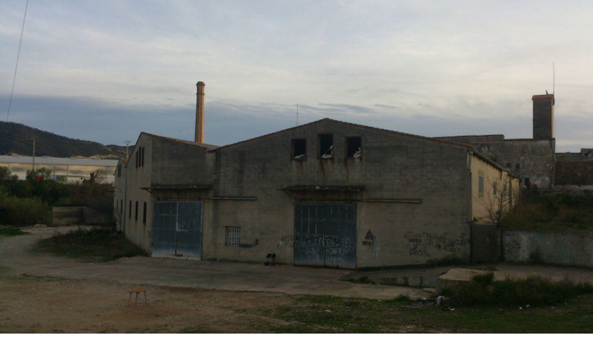 Edificio en Venta en Canals, Valencia photo 0