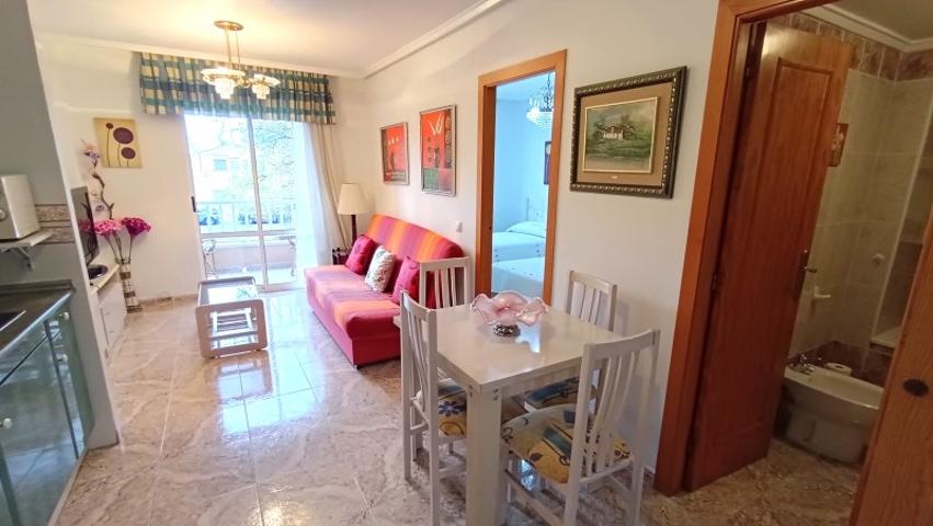 Piso en Alquiler en Torrevieja, Alicante photo 0
