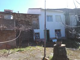 Casa en Venta en Valverde del Fresno, Cáceres photo 0