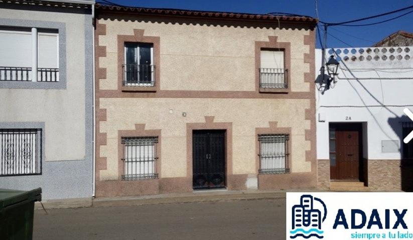 Casa en Venta en Almendral, Badajoz photo 0