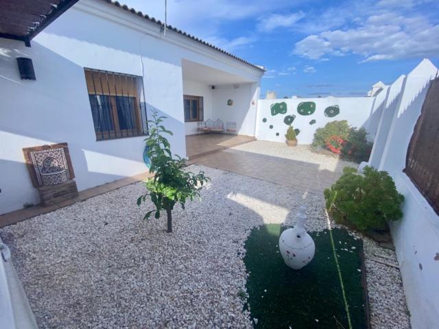 Casa en Venta en Santa Marta, Badajoz photo 0