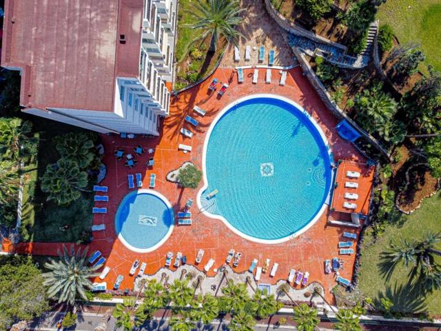 Piso en Alquiler en Playa de la Américas, Santa Cruz de Tenerife photo 0