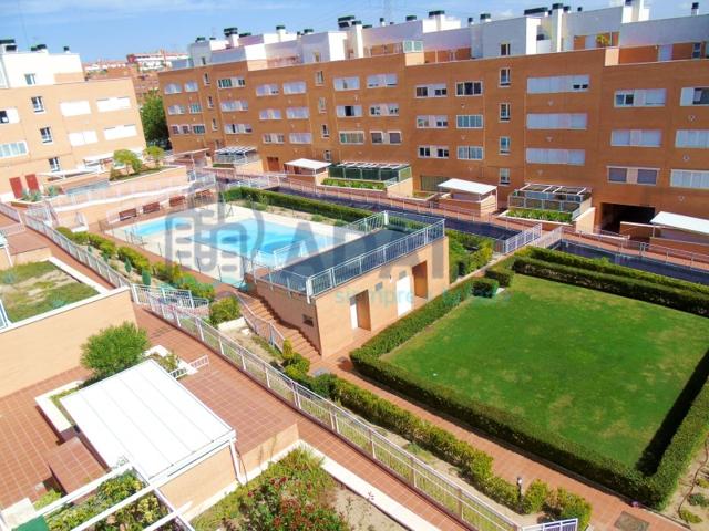 Piso en Venta en boulevar Arroyomolinos, Madrid photo 0