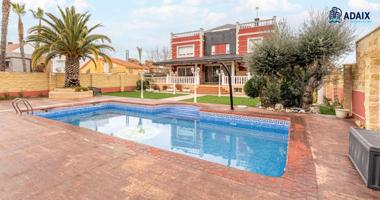 Casa en Venta en Arroyomolinos, Madrid photo 0