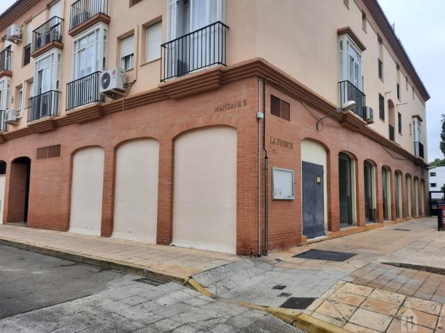 Local En venta en Centro, Tomares photo 0