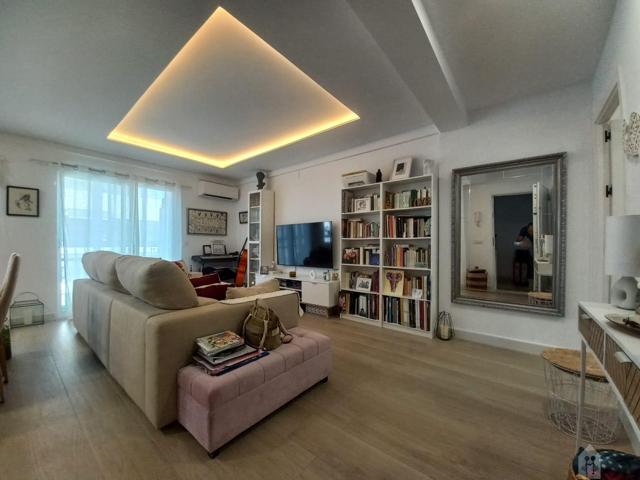 Piso En venta en Miraflores, Sevilla photo 0
