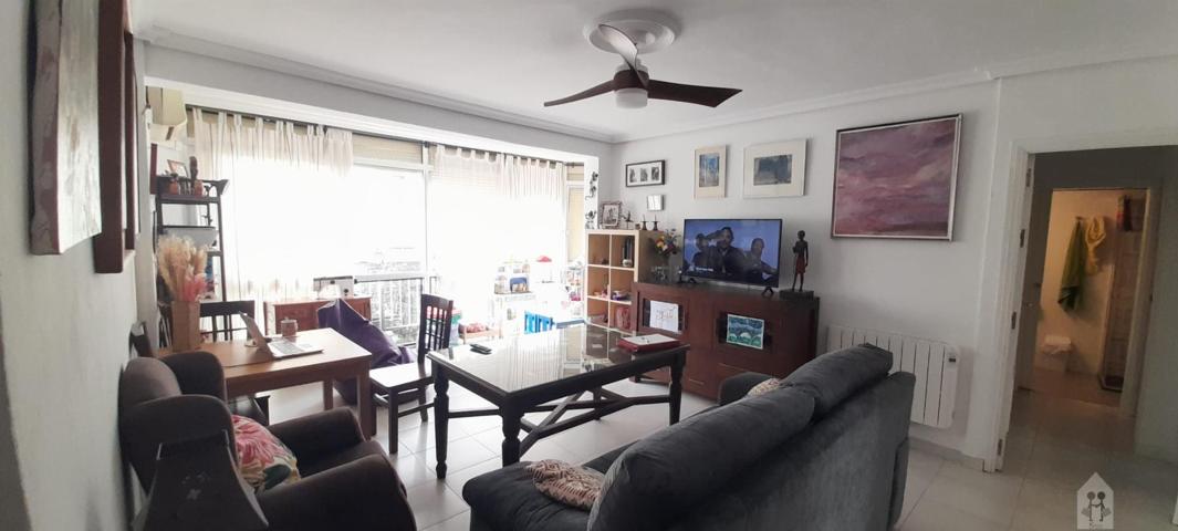 Piso En venta en Grupo Barriada El Amparo, Sevilla photo 0