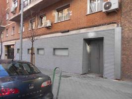 Local en venta en Madrid de 390 m2 photo 0