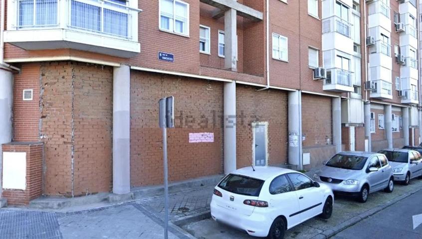 Local en venta en Madrid de 107 m2 photo 0