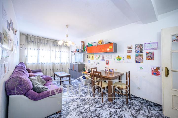 Piso en venta en Parla de 77 m2 photo 0