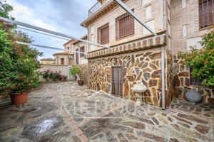 Pareado en venta en Guadamur de 334 m2 photo 0