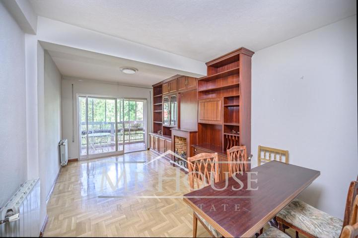 Piso en venta en Móstoles de 84 m2 photo 0