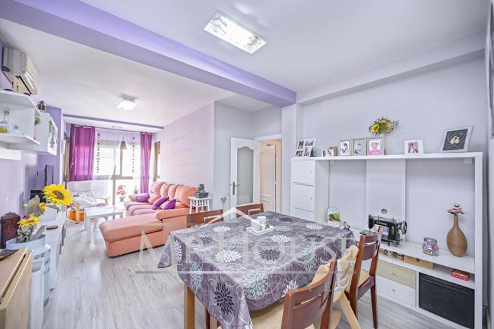 Piso en venta en Madrid de 81 m2 photo 0