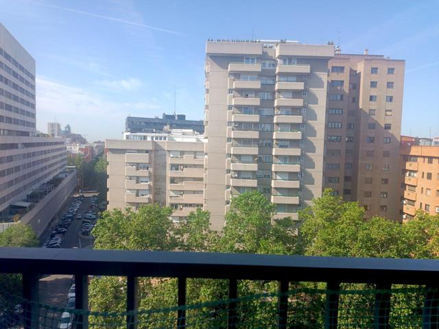 Piso en alquiler en Madrid de 87 m2 photo 0