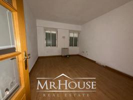 Piso en venta en Madrid de 72 m2 photo 0