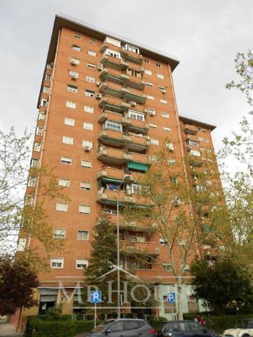 Piso en venta en Madrid de 110 m2 photo 0
