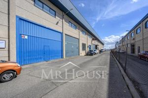 Nave Industrial en venta en Illescas de 310 m2 photo 0