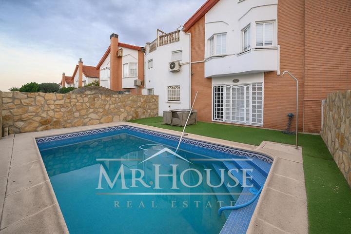 Adosado en venta en Madrid de 295 m2 photo 0