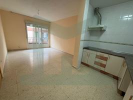 MR. HOUSE Real Estate comercializa en ALQUILER magnifica vivienda en pleno corazón de Parla! photo 0