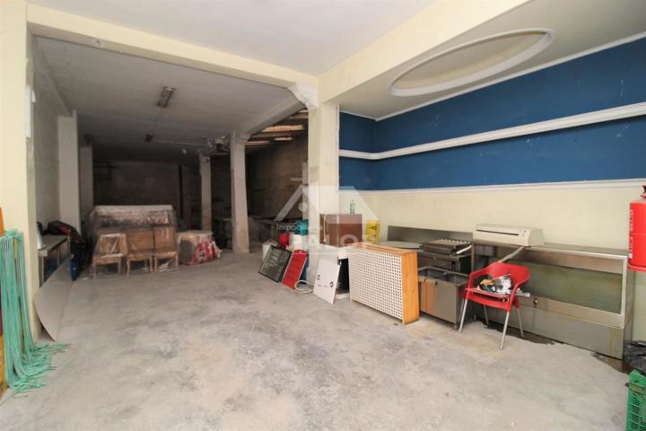 Local en venta en Carcaixent de 159 m2 photo 0