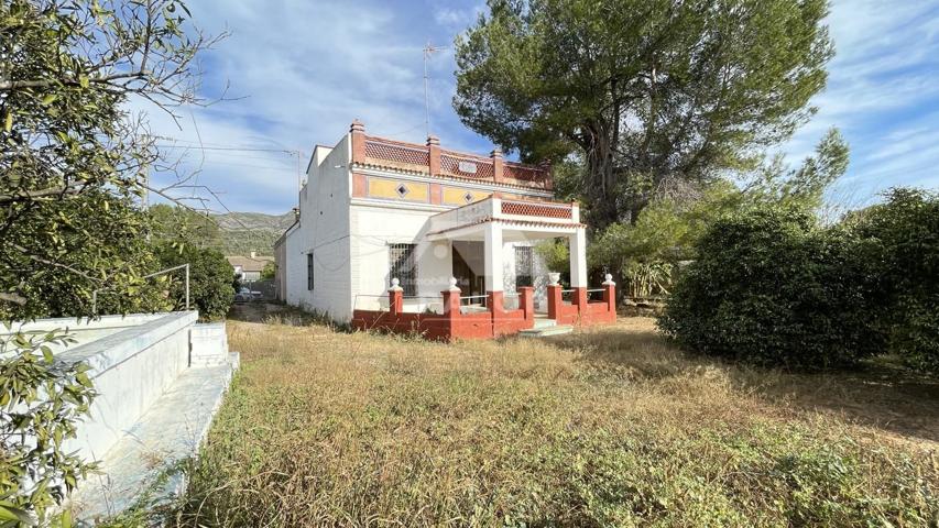 Casa Rústica en venta en La Barraca de Aguas Vivas de 180 m2 photo 0