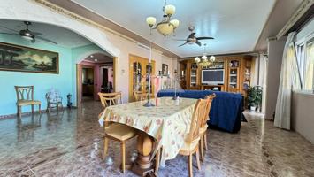 Casa - Chalet en venta en La Barraca de Aguas Vivas de 344 m2 photo 0