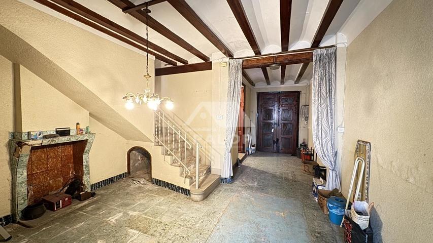 Casa De Pueblo en venta en Carcaixent de 155 m2 photo 0