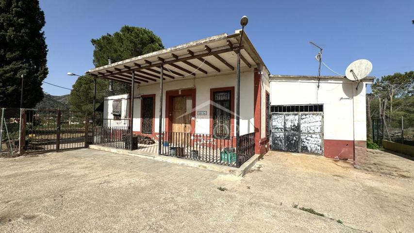 Casa rústica en venta en La Barraca de Aguas Vivas photo 0