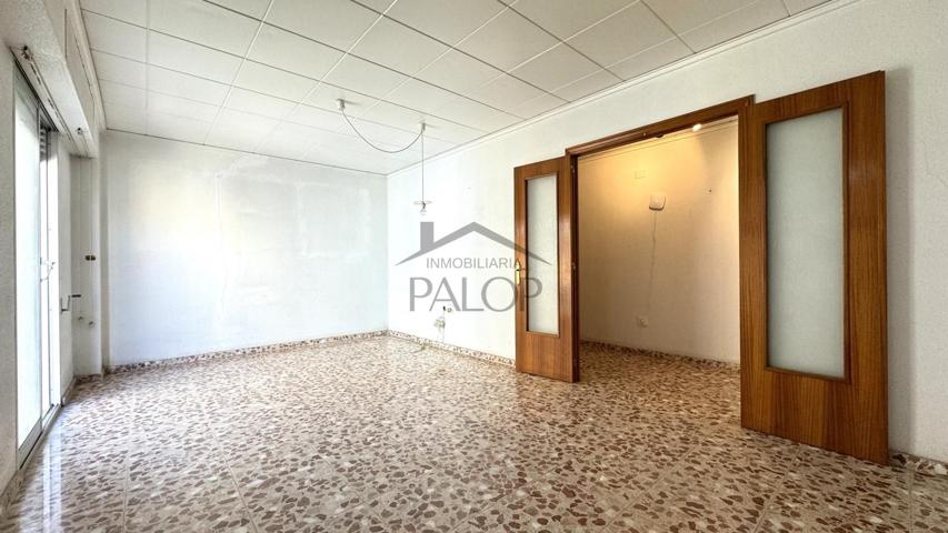 Piso y garaje-almacén en venta en Carcaixent photo 0