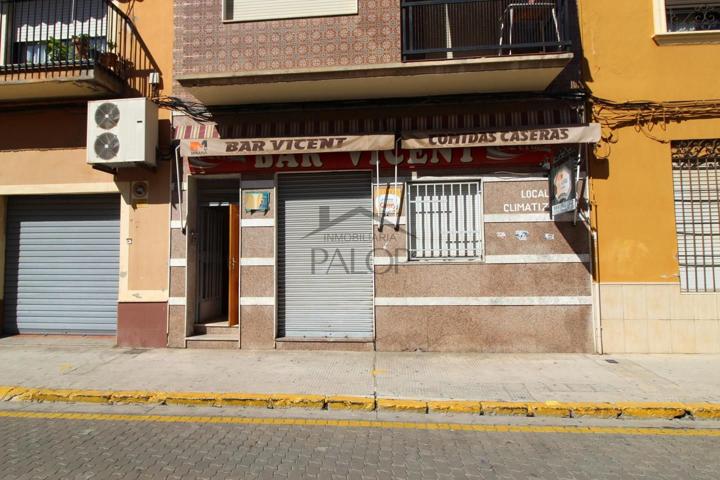 Local en venta en Carcaixent, Valencia, de 103 m² photo 0