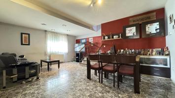 Casa esquinera en venta en Rafelguaraf, Valencia photo 0