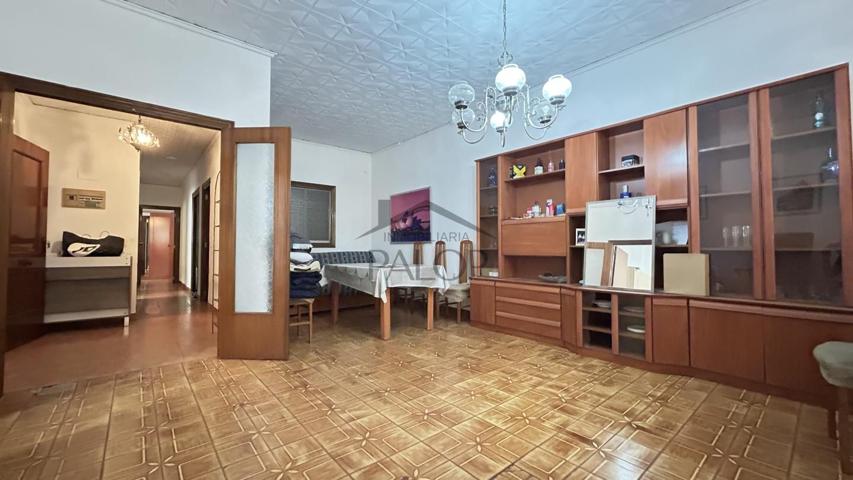 Piso zona Ayuntamiento photo 0