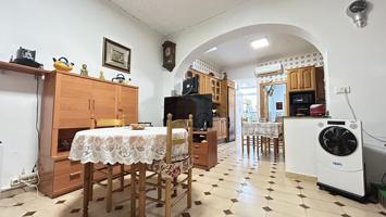 Casa De Pueblo en venta en Carcaixent de 151 m2 photo 0