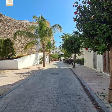 Local en Venta y en Alquiler en pleno centro de Estepona photo 0