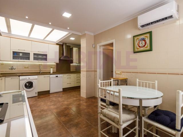 Casa En venta en Llombai photo 0